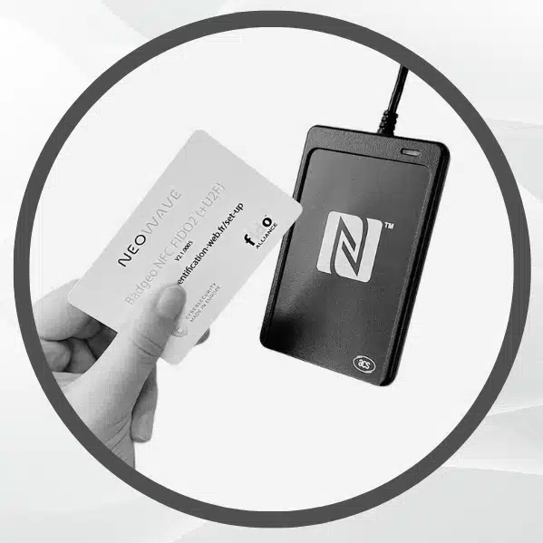 Insertion clé Winkeo-C FIDO2 pour authentification sur smartphone